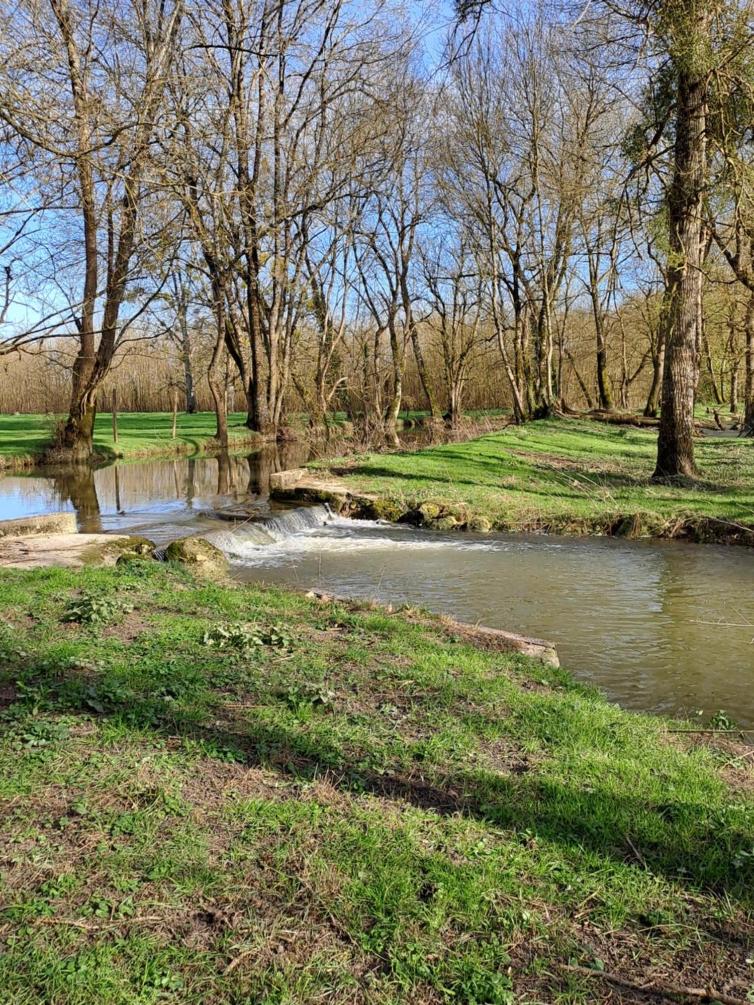 L'Ile Verte Chambre Avec Salle De Bain Privee Champagnac  Exterior foto